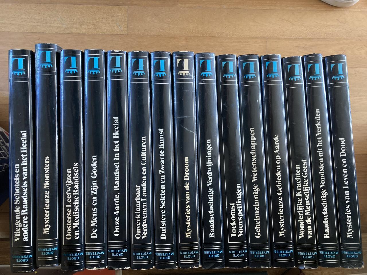 Encyclopedie Grote Mysteries 15 delen, Lekturama