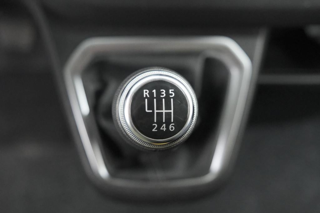 Renault Trafic 2.0 dci 110 t30 l2h1 work edition | trekhaak | camera | navi