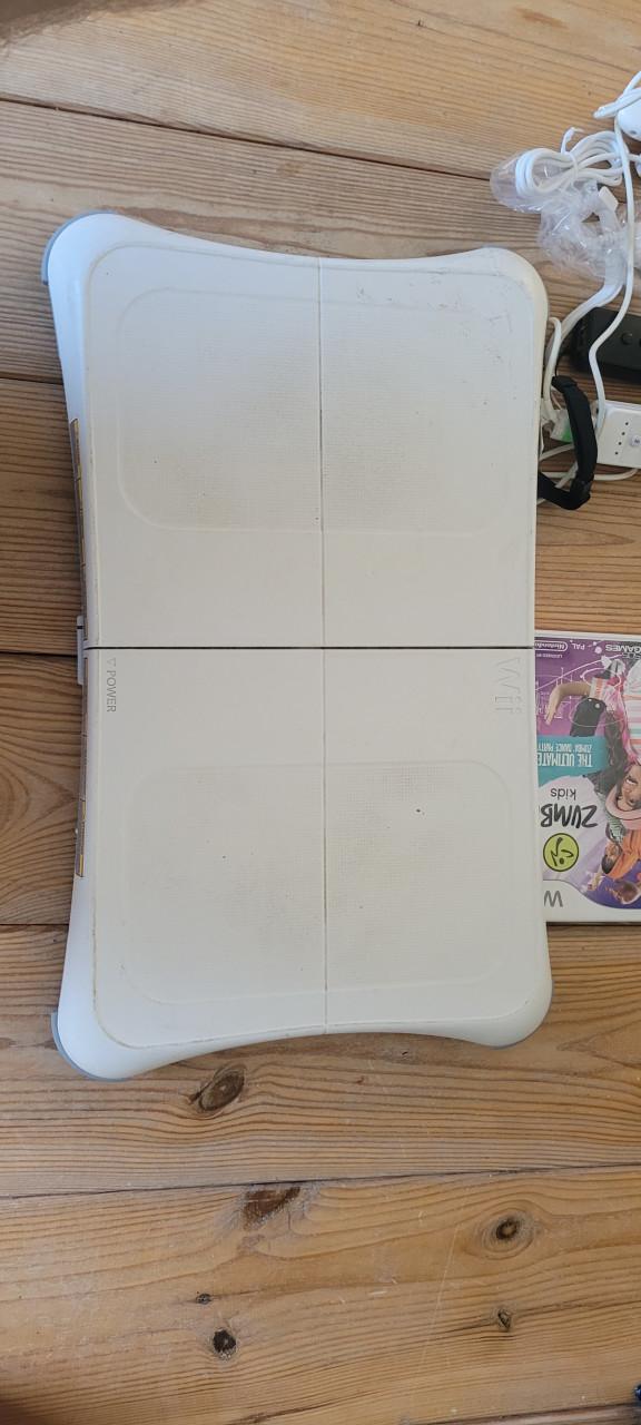 Wii console, veel extra's MOET WEG