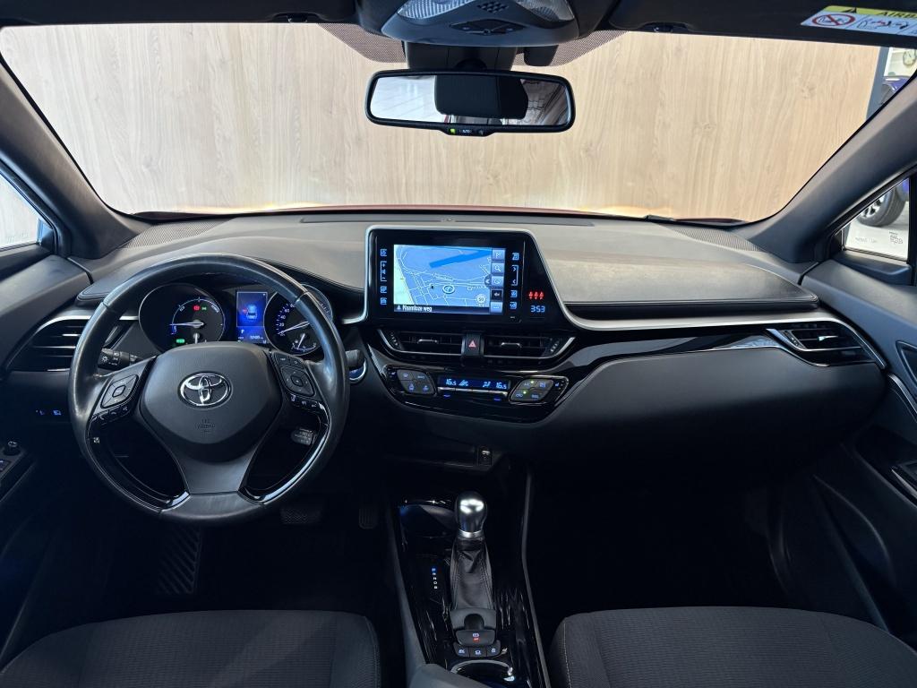 Toyota C-hr 1.8 hybrid dynamic