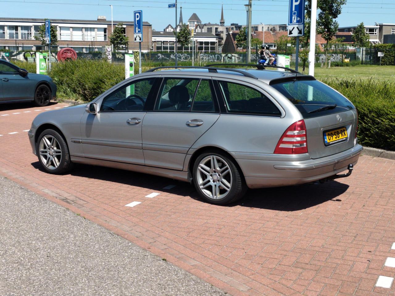 Mercedes C200K elegance 2005