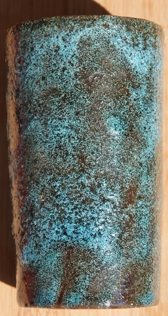 Pieter Groeneveldt vaasje blauw bruisglazuur uit '70, 11x6,5