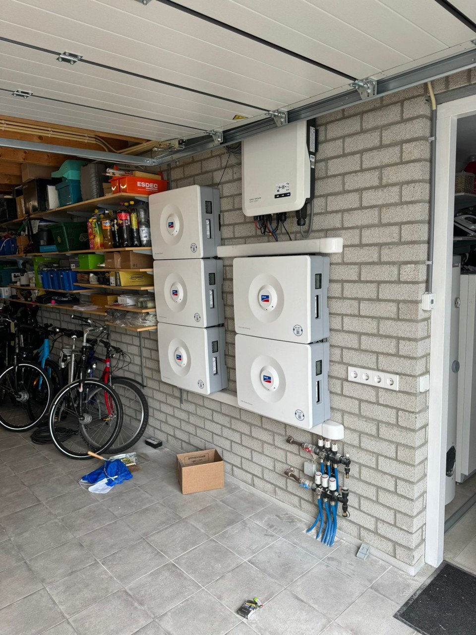 Thuis batterij  pylontech  met sma  storage  3.7/5.0