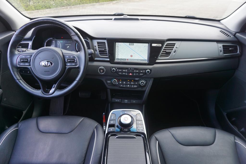 Kia E-niro executiveline 64 kwh climate / navi / cruise / leder / stoelverw