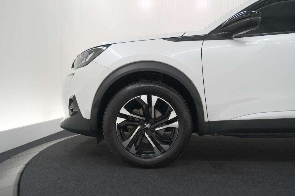 Peugeot 2008 puretech 130 eat8 allure pack | camera | parkeersensoren | key