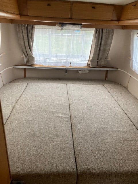 Eiba triton caravan