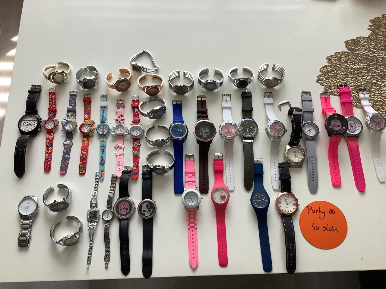 Partij nieuwe horloges met mankementen. ( partij 80)