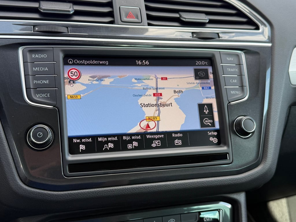 Volkswagen Tiguan 1.4 tsi act connected series dsg