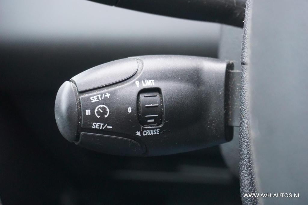 Peugeot 308 1.6 vti millesim 200