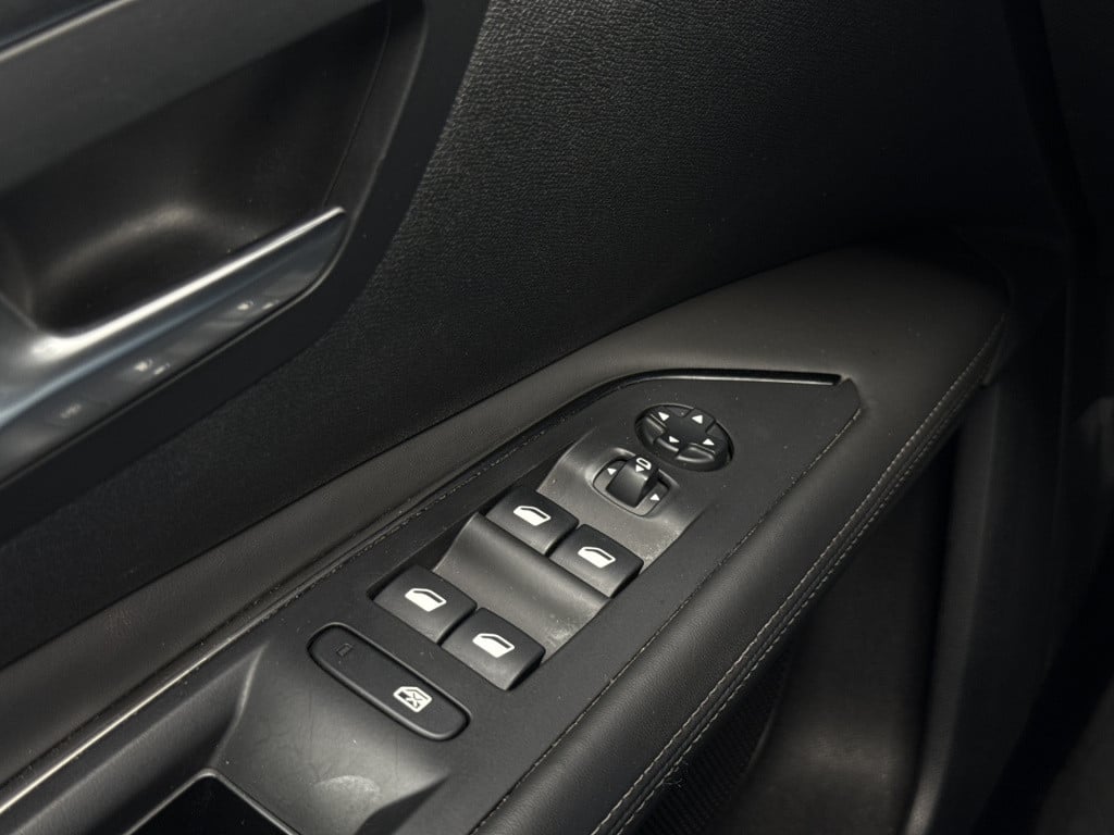 Peugeot 3008 1.2 puretech première | nl-auto | 1e eig | digi dash | camera 