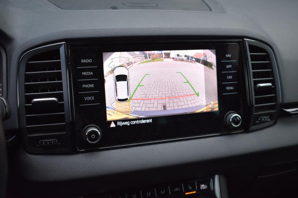 Skoda Karoq 1.5 tsi act sportline | mj21 | trekhaak | camera | virtual | na