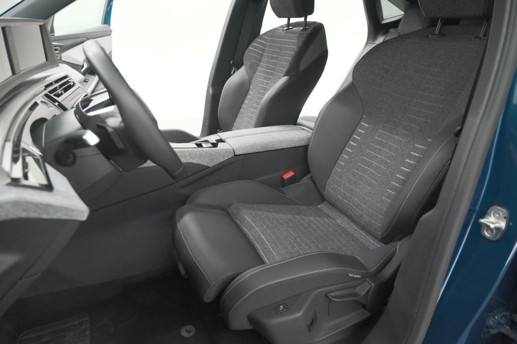 Peugeot 3008 hybrid 136 e-dsc6 allure | camera | apple carplay | parkeersen