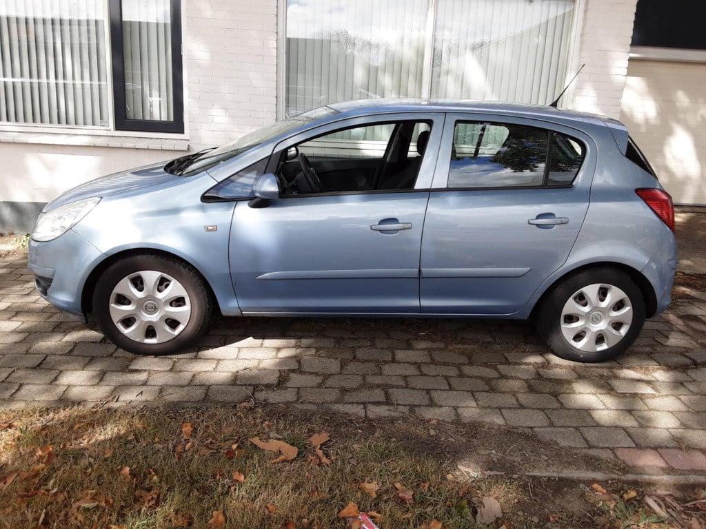 Opel Corsa 1.2-16v business
