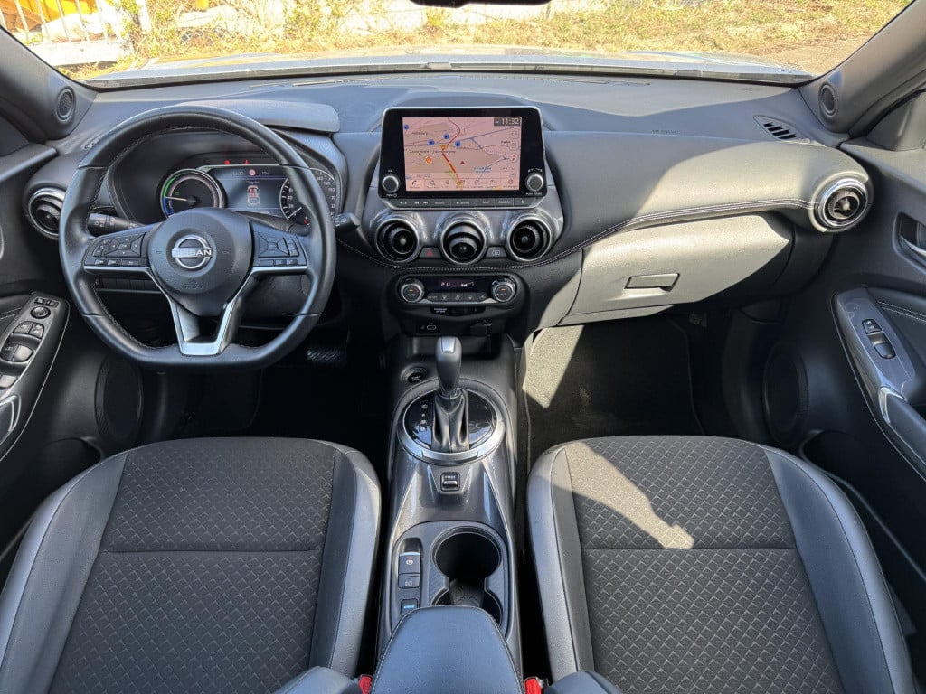 Nissan Juke 1.6 hybrid n-connecta parking pack