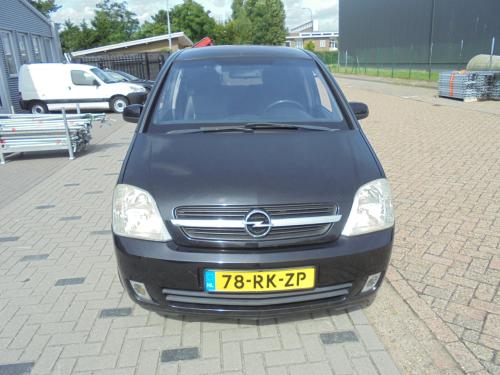 Meriva 1.6-16V ruime auto in redelijke staat vol jaar APK bij aflevering