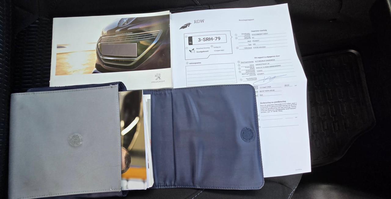 Peugeot 208 1.2 VTi Allure |PANO DAK|NIEUWE APK 03/27