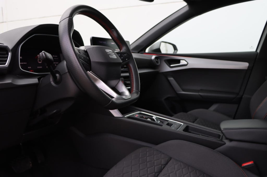 Seat Leon 1.5 etsi fr launch edition dsg7 150pk