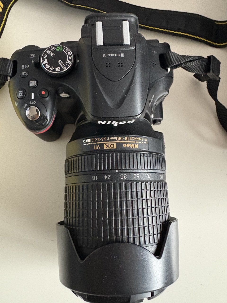 Nikon D5200 digitale srl camera met accessoires.