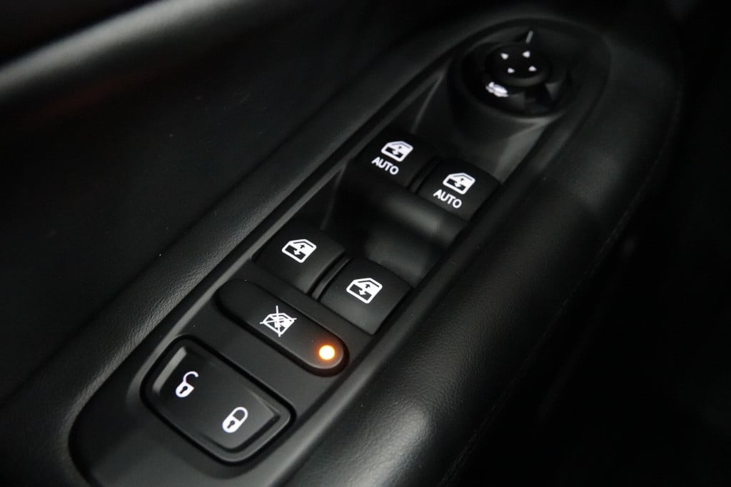 Jeep Compass 1.3t longitude | cruise | pdc | camera |