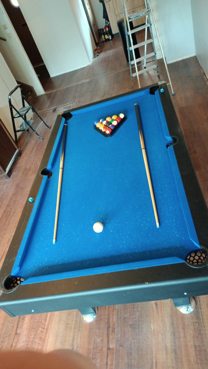 Pooltafel voor elk aannemelijk bod!
