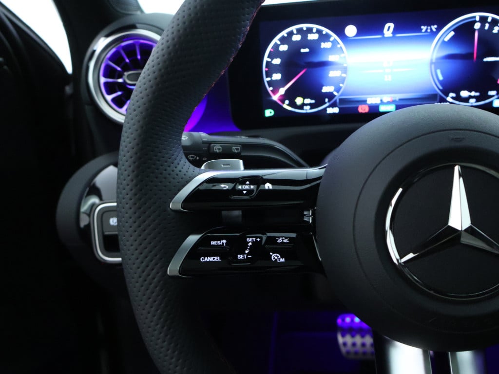 Mercedes-Benz A-Klasse 250 e business solution amg | nightpakket | parkeerp