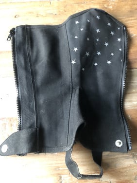 Chaps en cap