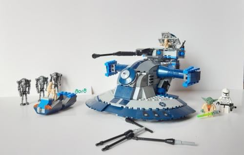 Lego Star Wars: 8018 Armored Assault Tank met 7 minifiguren