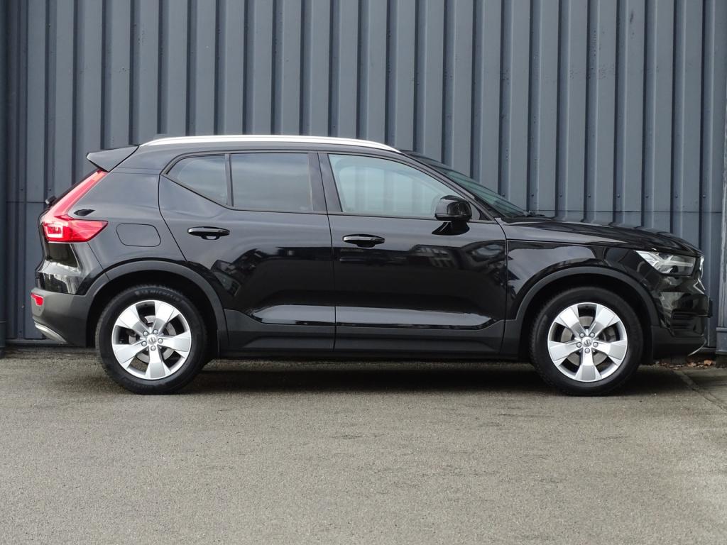 Volvo XC40 2.0 t4 momentum