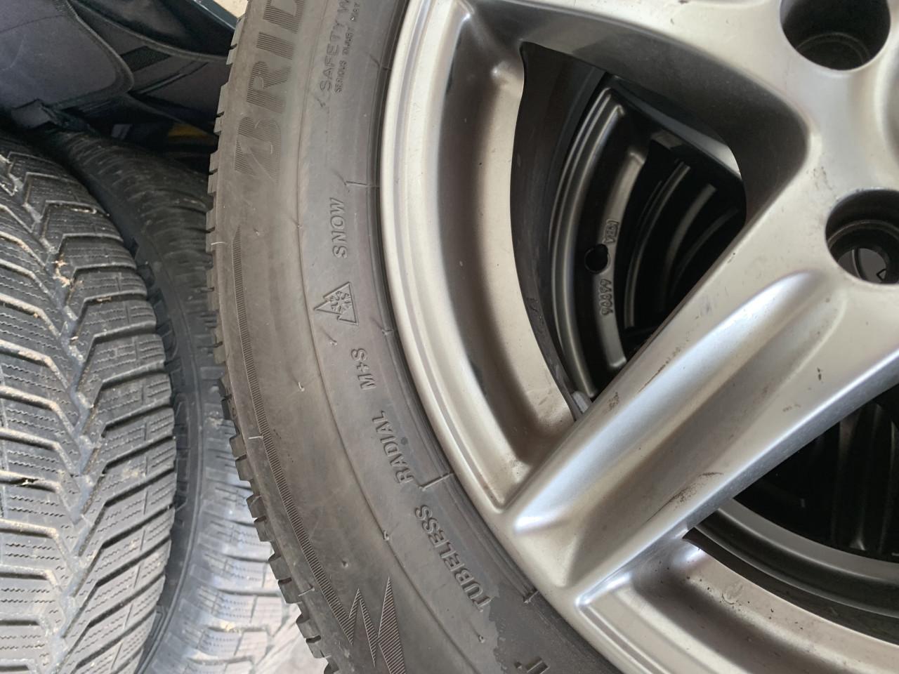 195/ 65r15 winterBanden + aluminium velgen 8mm