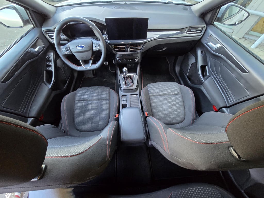 Ford Focus 1.0 ecoboost hybrid st line x mhev garantie t/m 11-02-2029