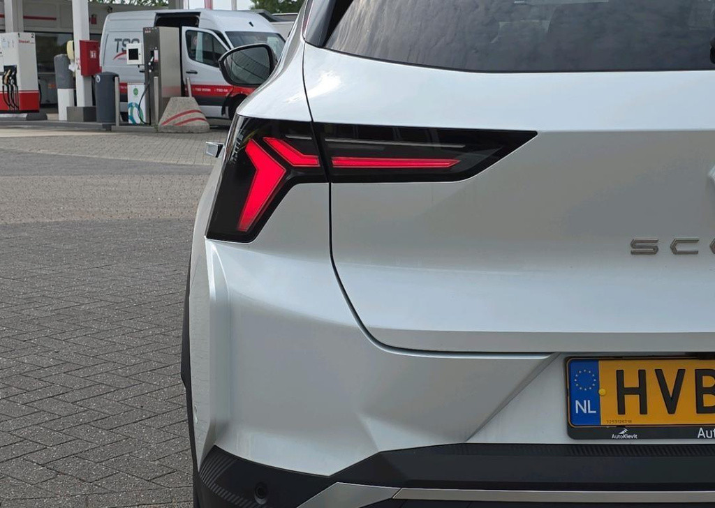 Renault Scenic e-tech ev87 long range techno