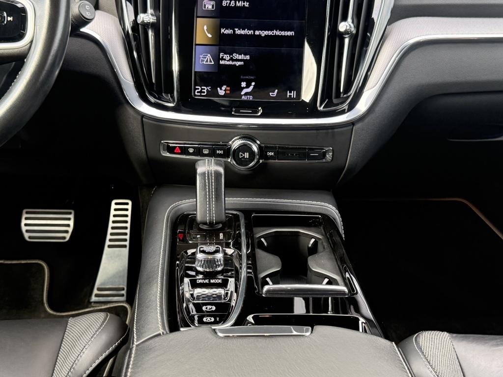 Volvo V60 t6 340pk recharge r-design| adap.cruise| camera| h&k sound| keyl