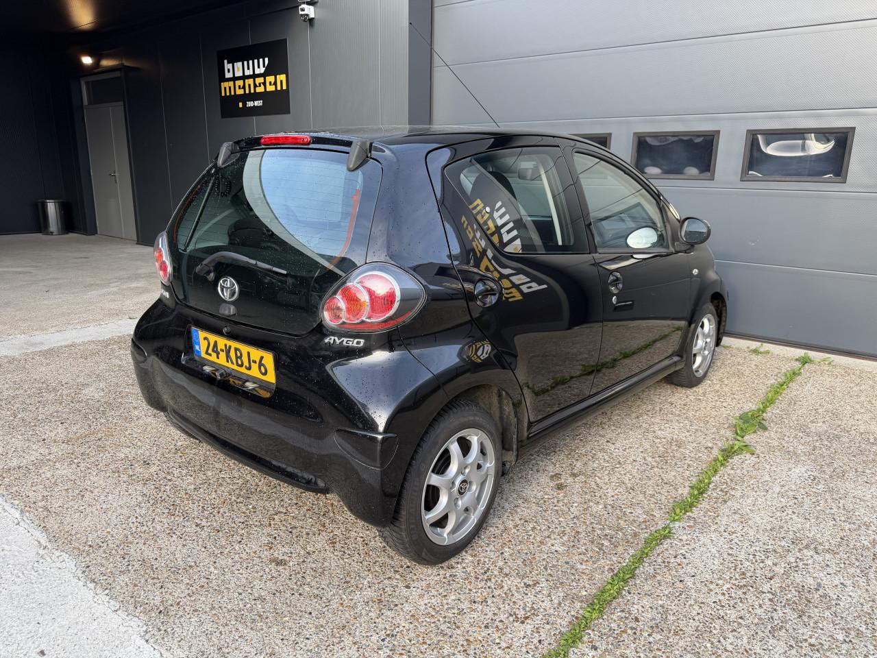 Toyota Aygo 1.0 12V Automaat 5DRS 2009 Zwart Airco Carplay Apk