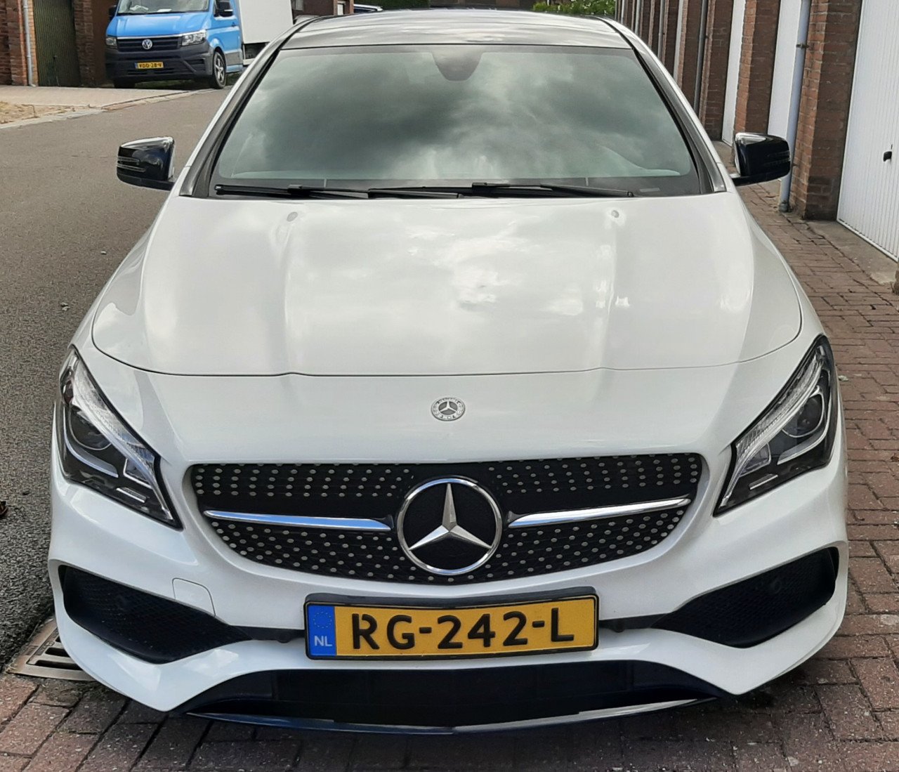 Mercedes cla 180 shooting brake Ambition AMG pakket