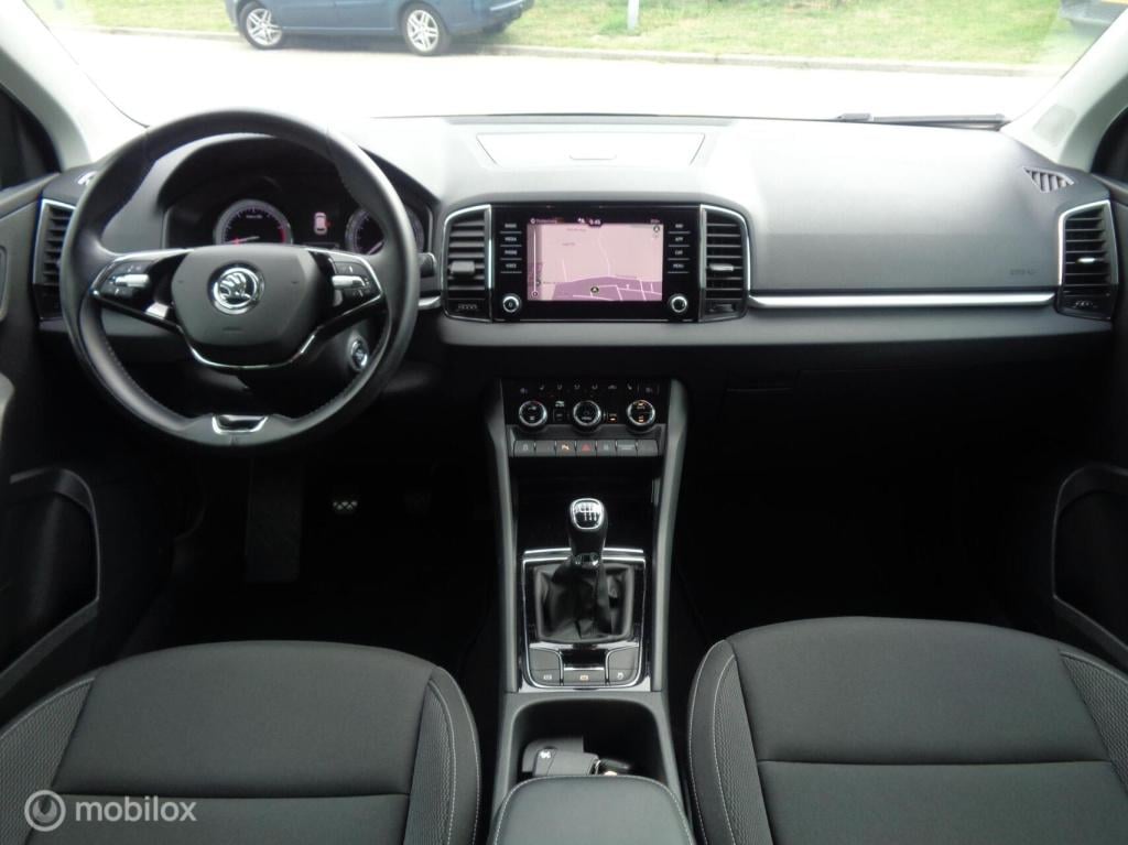 Skoda Karoq 1.0 tsi business edition/airco/stoel+stuur verw/full led/apple 