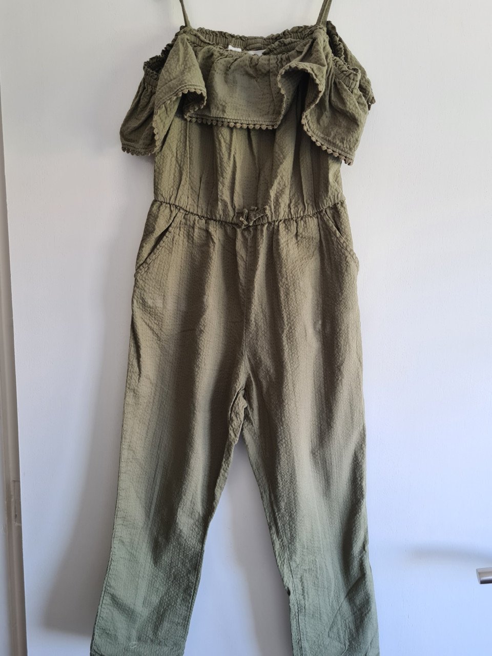 Kaki groen jumpsuit van H&M Maat 116
