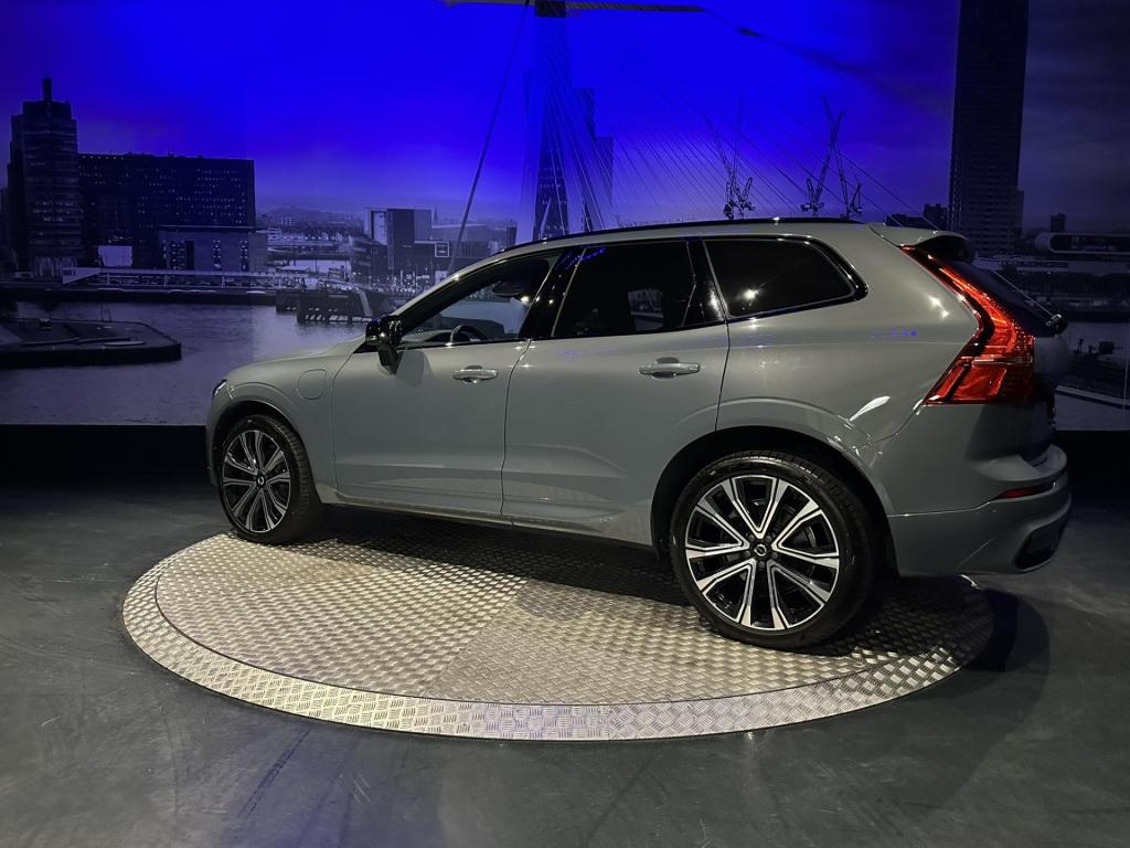Volvo XC60 2.0 t6 plug-in hybrid awd inscription *pano*hud*memory*