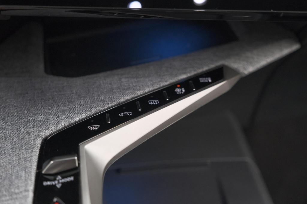 Peugeot 3008 1.2 hybrid 145 gt | 360 camera | adaptieve cruise control | st