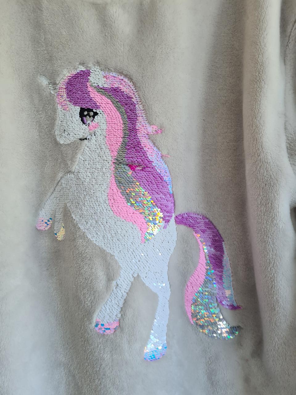 Ecru zachte sweater met pailletten unicorn van H&M  Maat 134-140