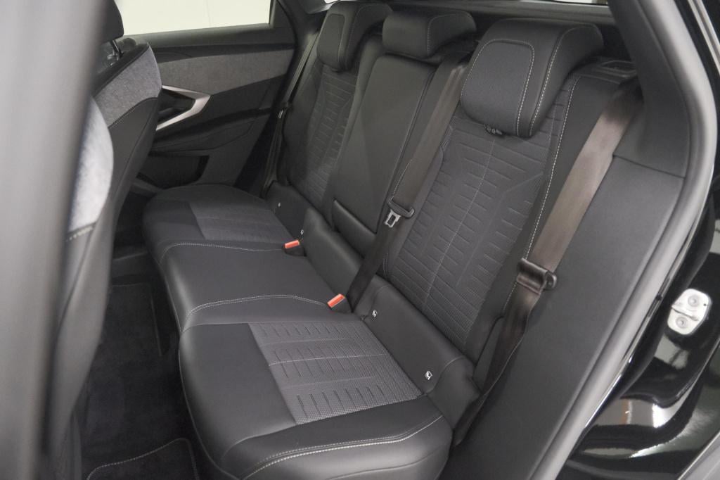Peugeot 3008 hybrid 145 e-dcs6 gt | trekhaak afneembaar | allseason banden 