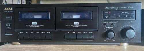 Akai dubbel cassettedeck