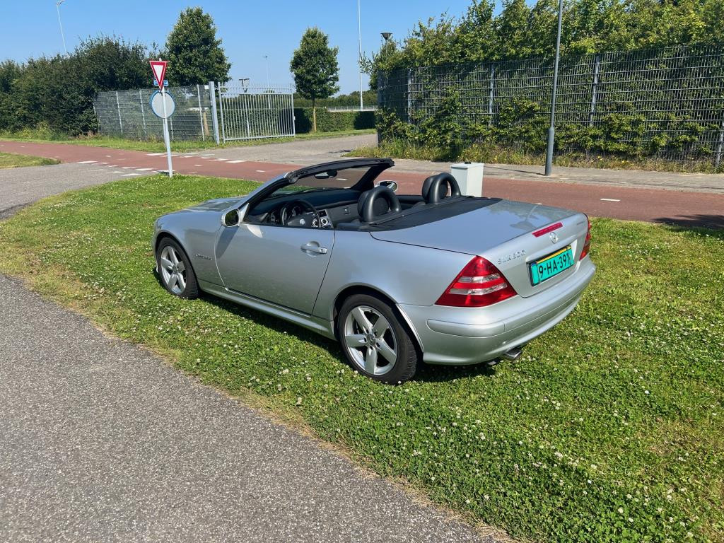 Mercedes-Benz SLK 200 k.