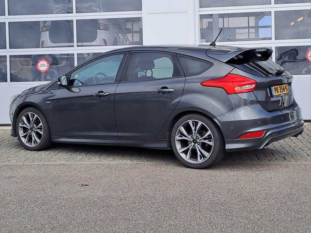 Ford Focus 1.5 st-line 182 limited edition