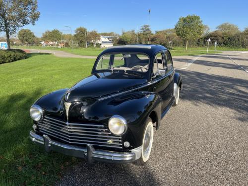 Schitterende Peugeot 203 uit 1955