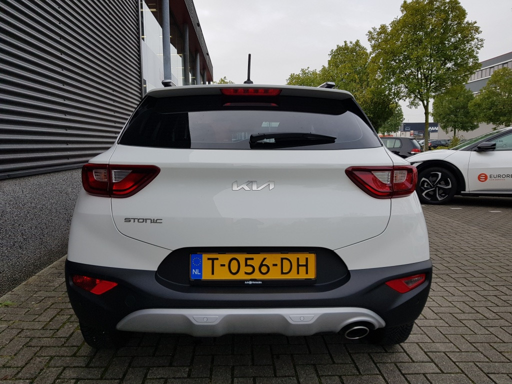 Kia Stonic mhev dynamicline 100pk