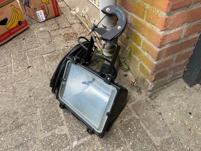 4 Bouwlamp Spider 1000-80, IP 65 met ophanghaak Reiche & Vogel