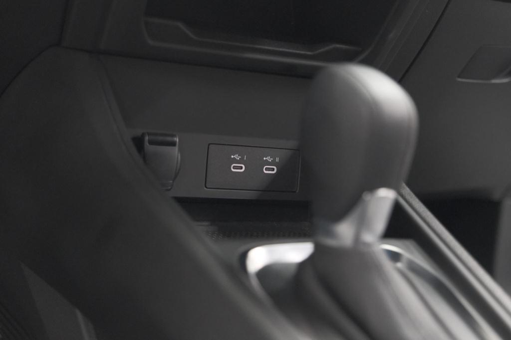 Renault Captur mild hybrid 160 edc techno | nieuw model | camera | navigati
