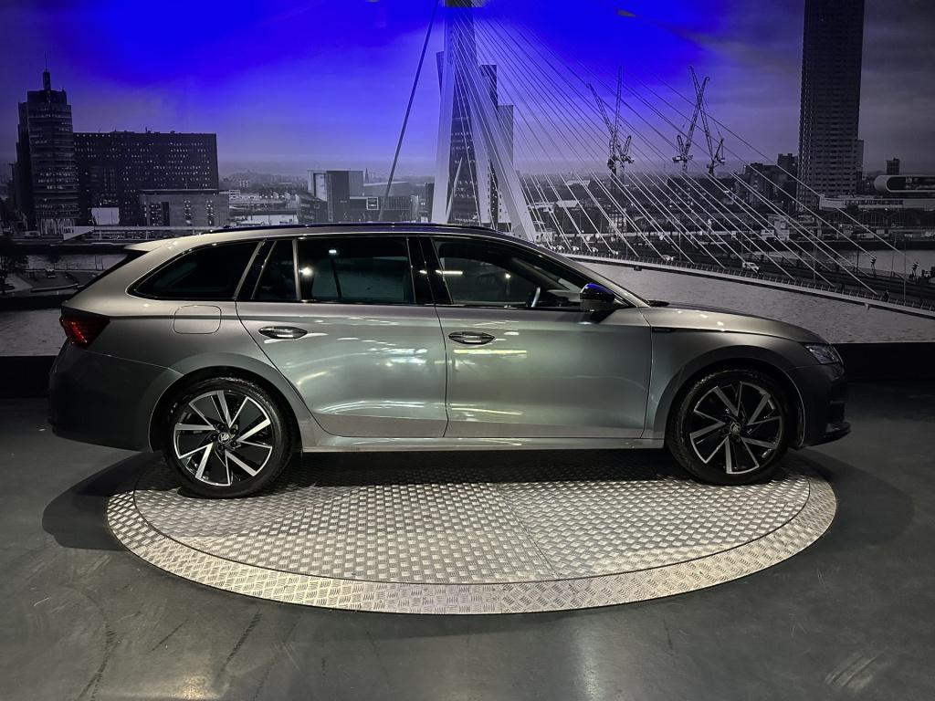 Skoda Octavia combi 1.5 tsi mhev sportline tour*pano*keyless*360*matrix*hea