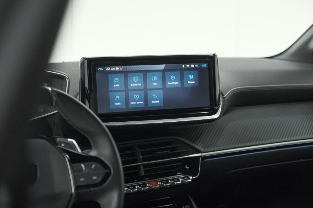 Peugeot 208 1.2 hybrid 145 e-dcs6 gt | alcantara pakket | camera | apple ca