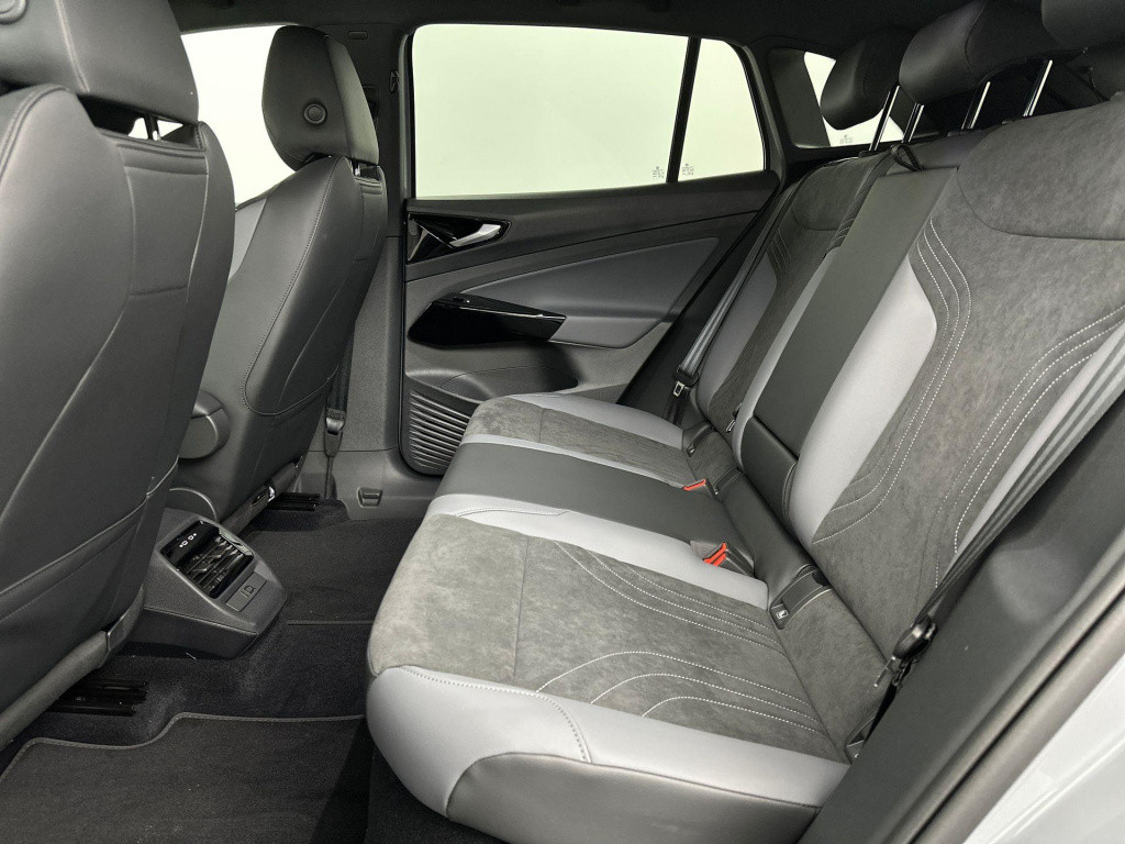 Volkswagen Id.4 pro business 77 kwh